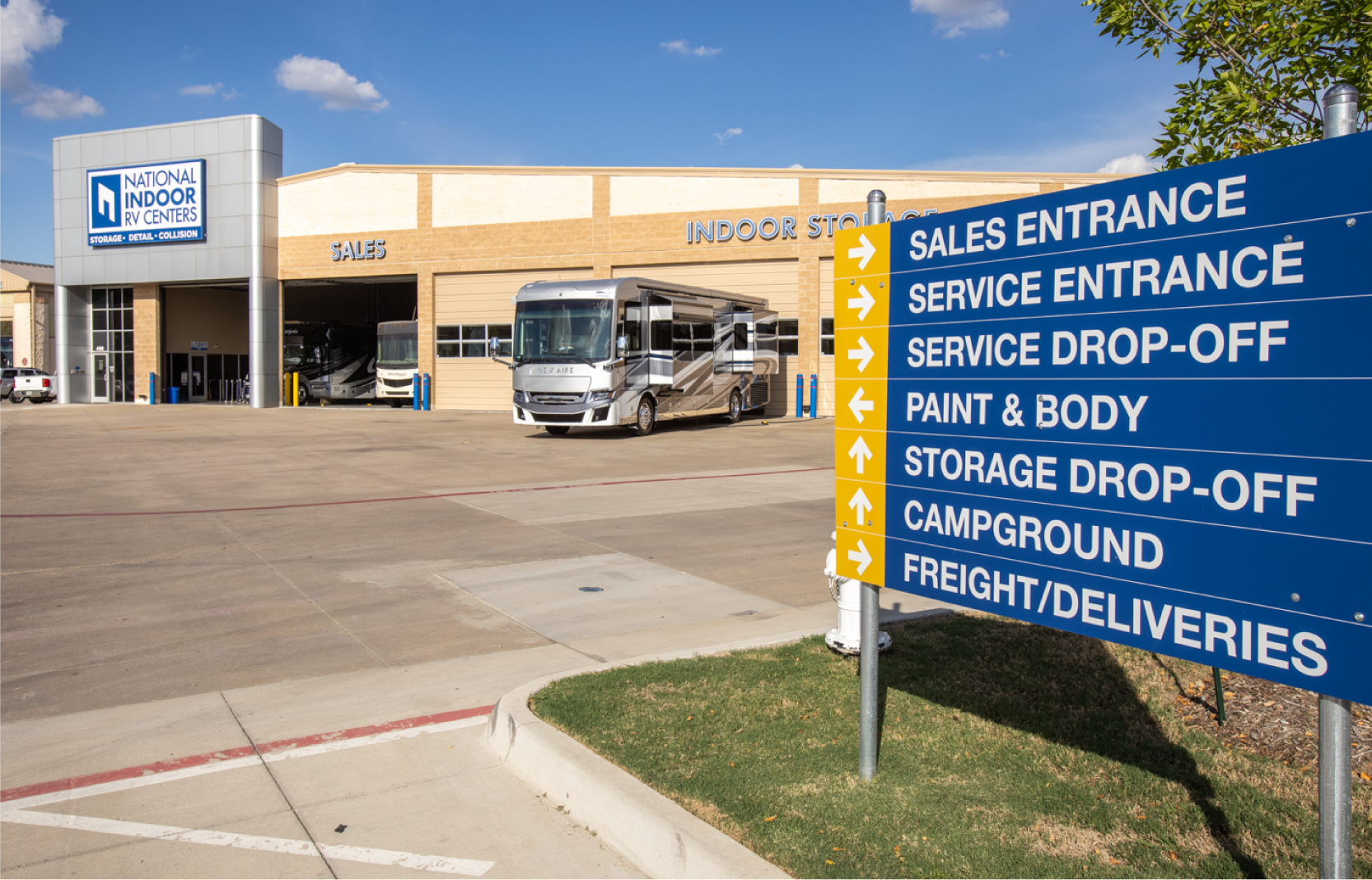 Dallas Dealership Navigation Sign