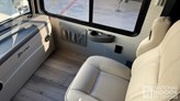 bottom-slider-img