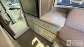 bottom-slider-img