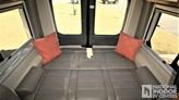 bottom-slider-img