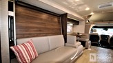 bottom-slider-img