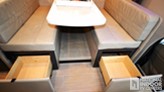 bottom-slider-img
