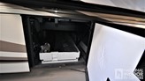 bottom-slider-img