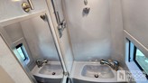 bottom-slider-img