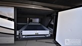 bottom-slider-img