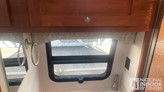 bottom-slider-img