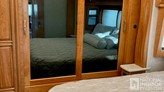 bottom-slider-img