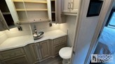 bottom-slider-img