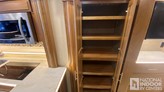 bottom-slider-img