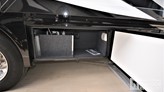 bottom-slider-img