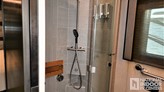 bottom-slider-img
