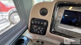 bottom-slider-img