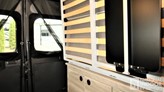 bottom-slider-img