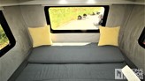 bottom-slider-img