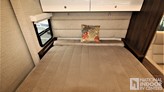 bottom-slider-img