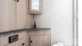 bottom-slider-img