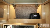 bottom-slider-img