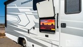 bottom-slider-img