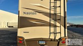 bottom-slider-img