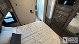 bottom-slider-img