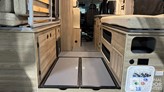 bottom-slider-img