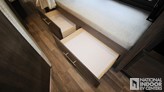 bottom-slider-img