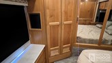bottom-slider-img