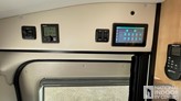 bottom-slider-img
