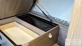 bottom-slider-img