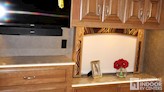 bottom-slider-img