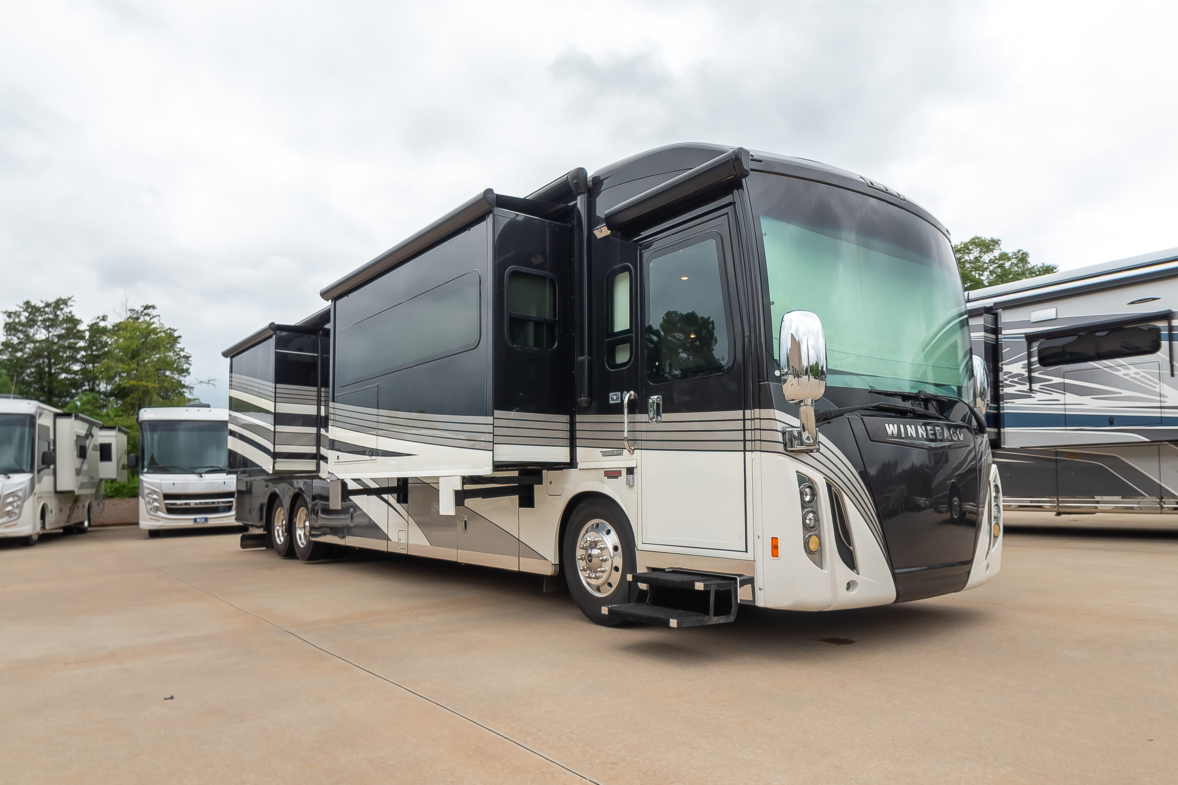 2017 Winnebago Tour