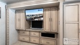 bottom-slider-img