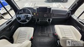 bottom-slider-img