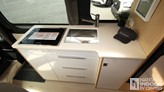 bottom-slider-img