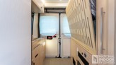 bottom-slider-img