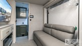 bottom-slider-img