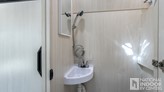 bottom-slider-img