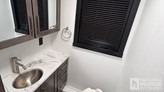 bottom-slider-img