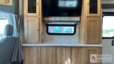 bottom-slider-img