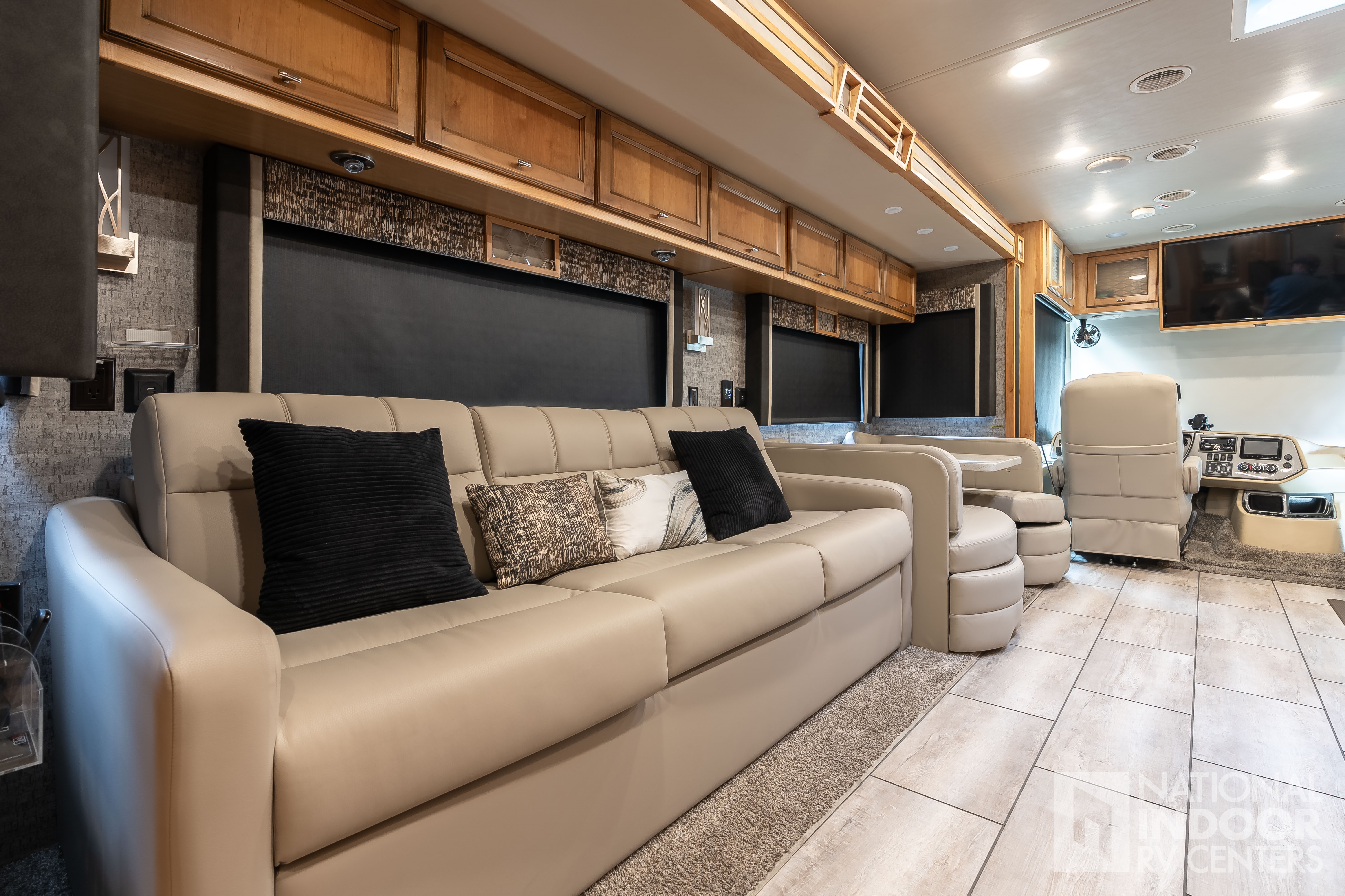 Used 2021 Tiffin Motorhomes Allegro Open Road | Sunlit Sand G8