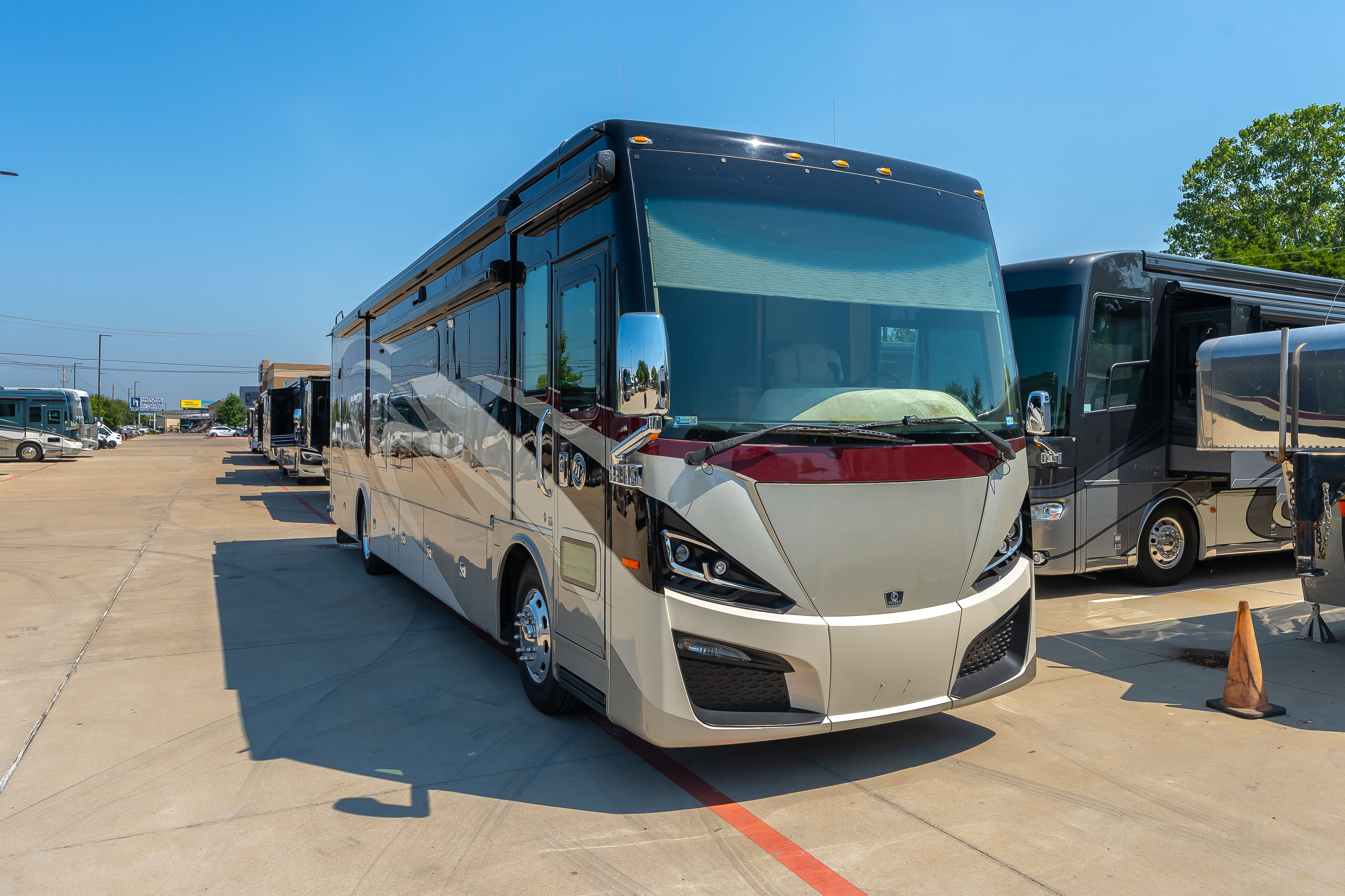 2020 Tiffin Motorhomes Phaeton