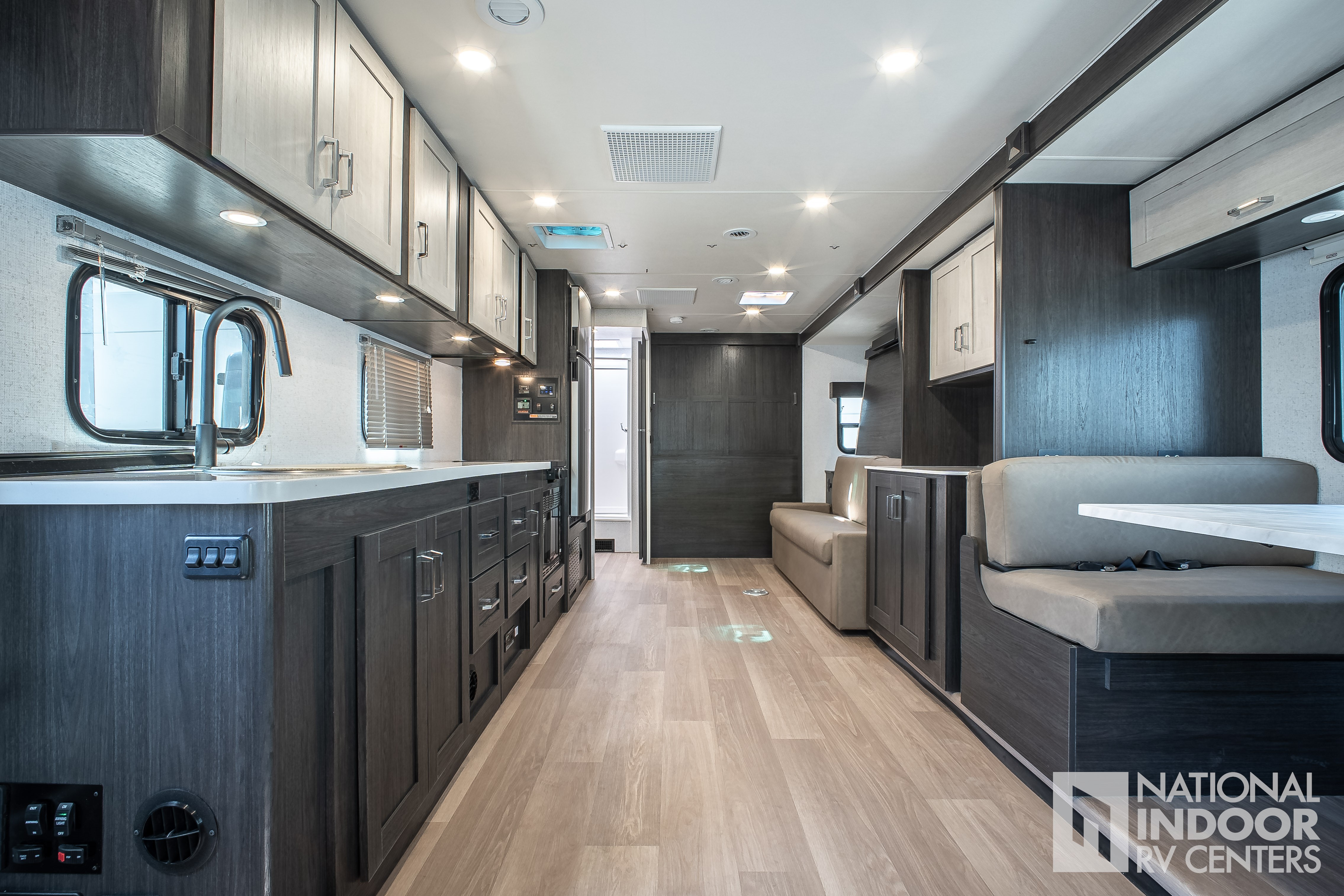 2027 Winnebago Sunflyer 28MB for Sale