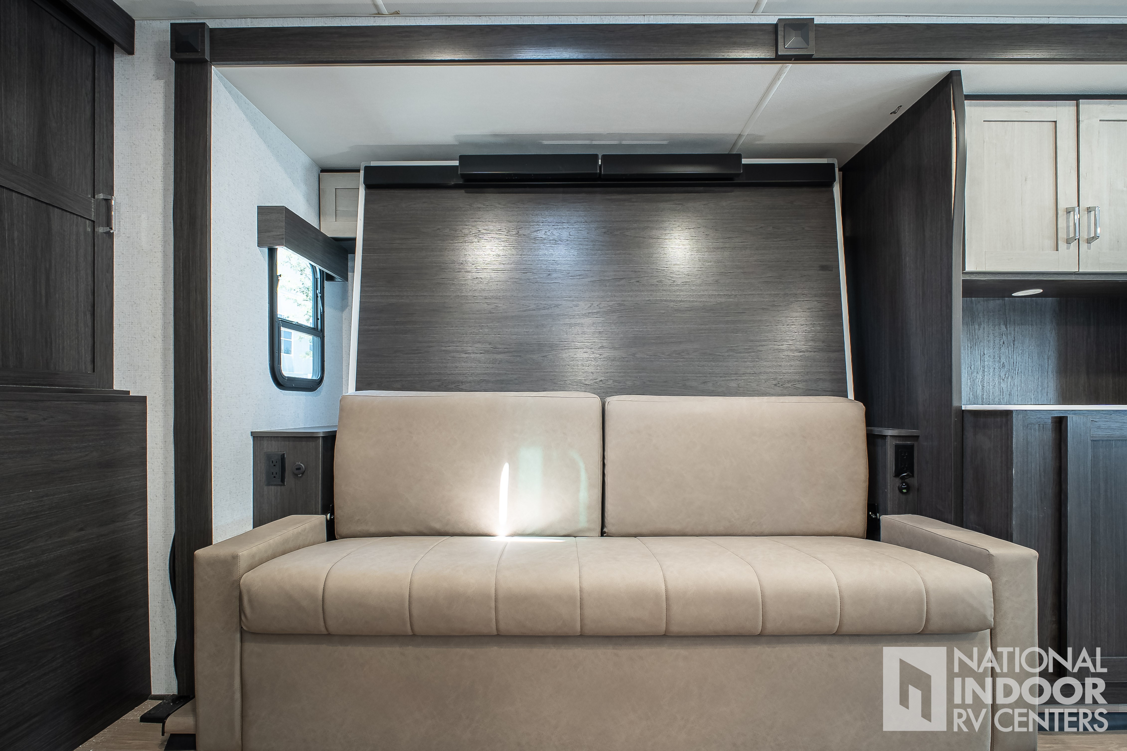 2027 Winnebago Sunflyer 28MB for Sale