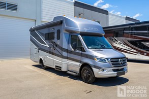 2027 Tiffin Motorhomes Wayfarer 25RW