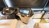 bottom-slider-img