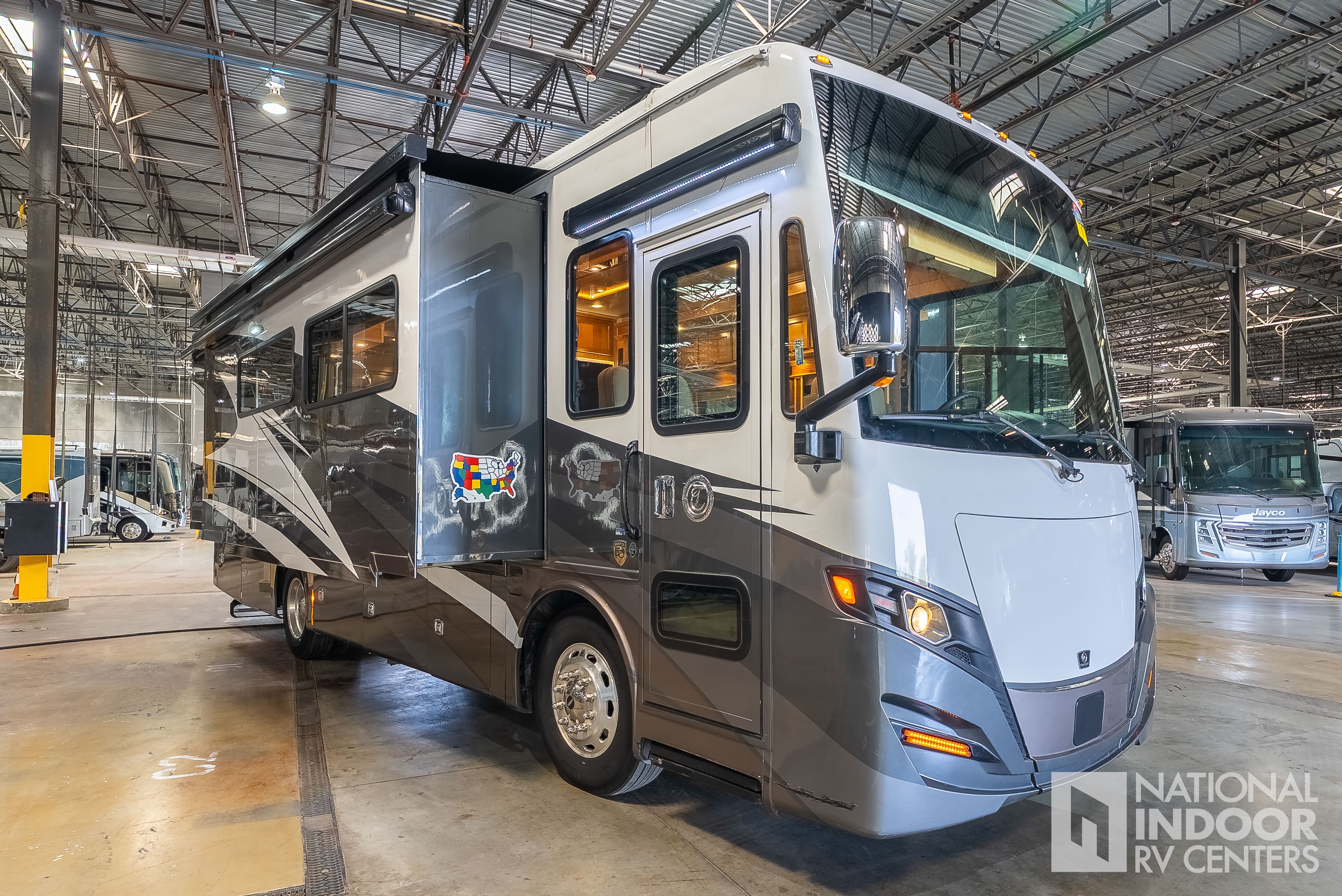 2022 Tiffin Motorhomes Allegro Red 2022