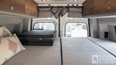 bottom-slider-img