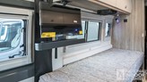 bottom-slider-img