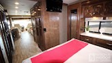 bottom-slider-img