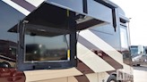 bottom-slider-img